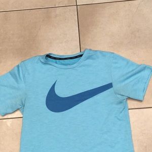 Nike T-shirt